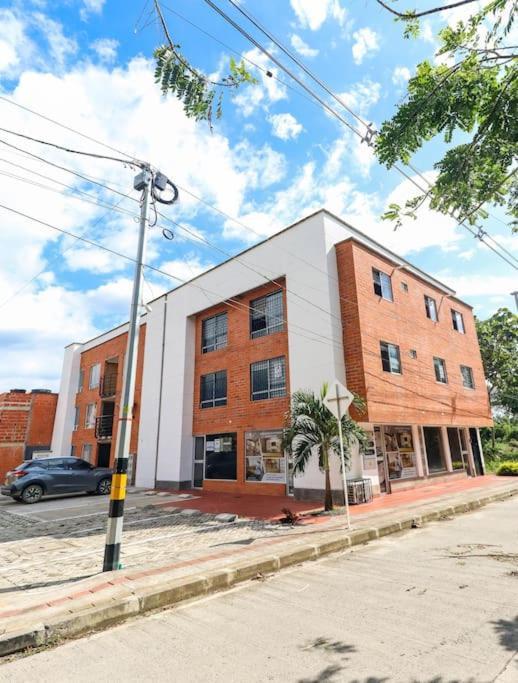 Apartamento Amoblado En Carepa Cerca Al Aeropuerto エクステリア 写真